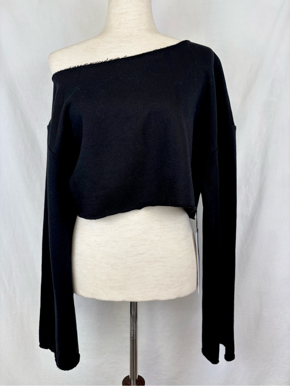 ALO Yoga Black Off-Shoulder Cropped Long Sleeve Top
